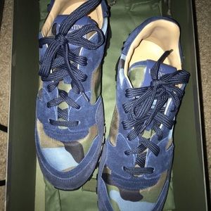 Men valentino sneakers size 7